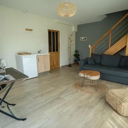 Jolie Maisonnette En Vallee De Chevreuse *